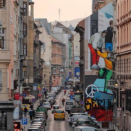 Chic, Captivating Space Budapest Bagian luar foto